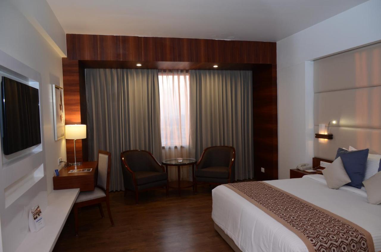 Viraj Sarovar Portico Jammu Εξωτερικό φωτογραφία
