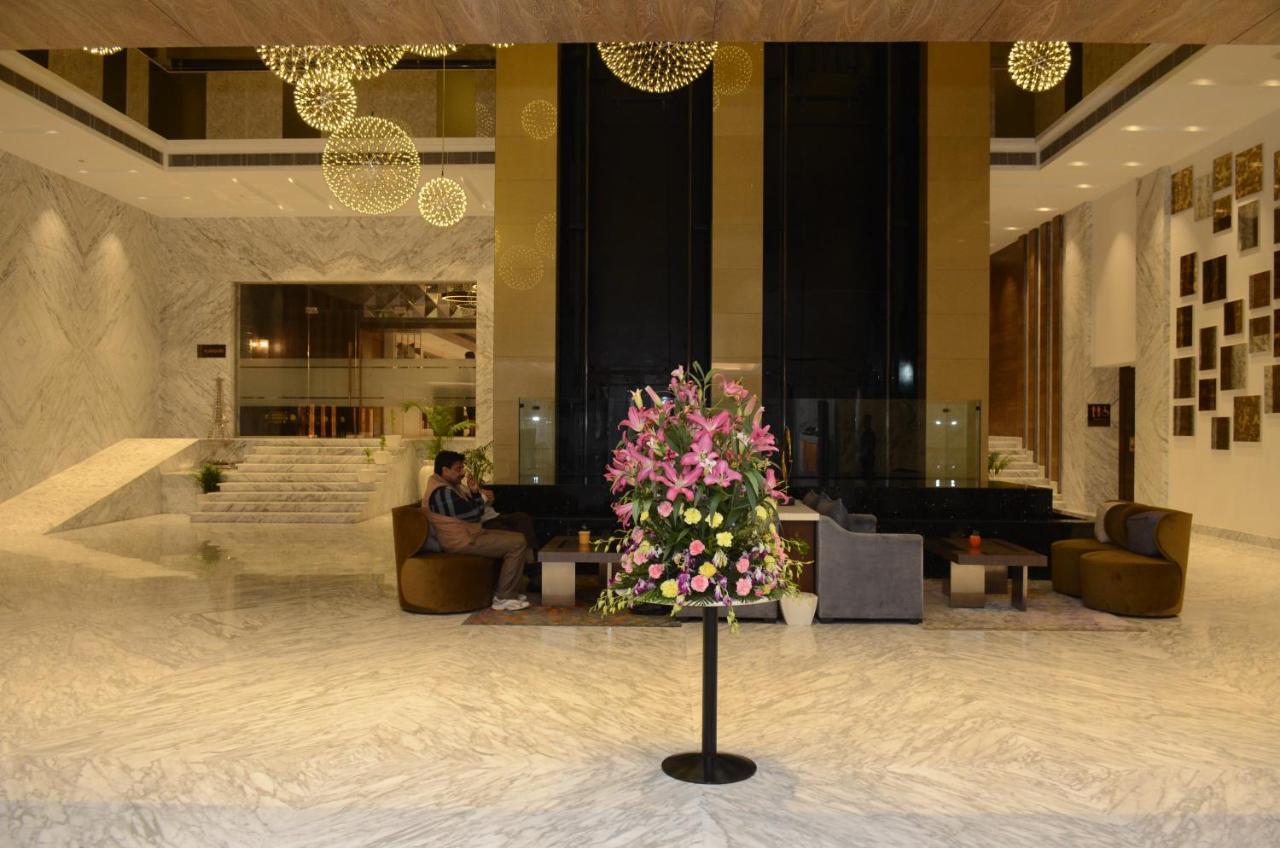 Viraj Sarovar Portico Jammu Εξωτερικό φωτογραφία